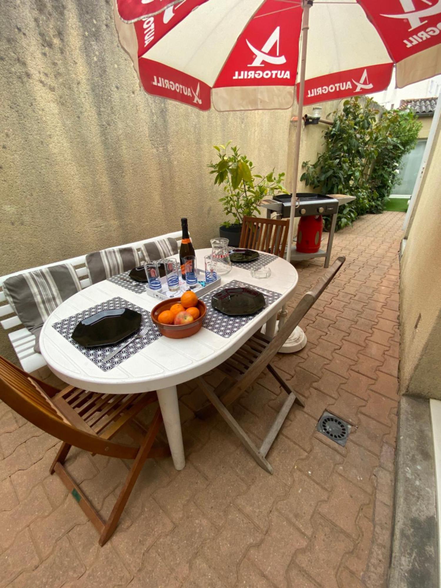 La Maison Des Vacances Chez Genevieve & Norbert 6 A 8 Personnes เลส์ซาบล์-โดล็อนน์ ภายนอก รูปภาพ