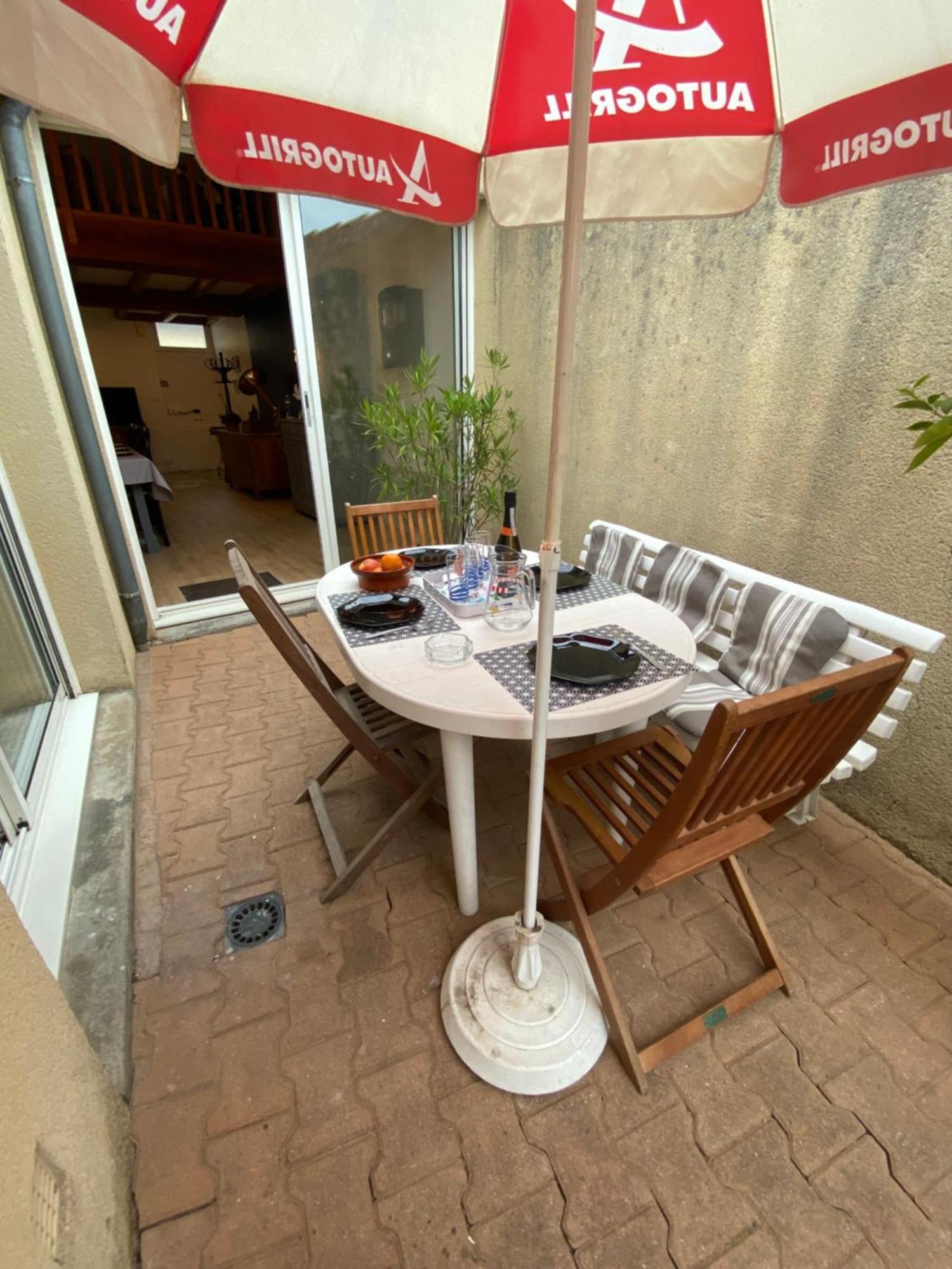 La Maison Des Vacances Chez Genevieve & Norbert 6 A 8 Personnes เลส์ซาบล์-โดล็อนน์ ภายนอก รูปภาพ